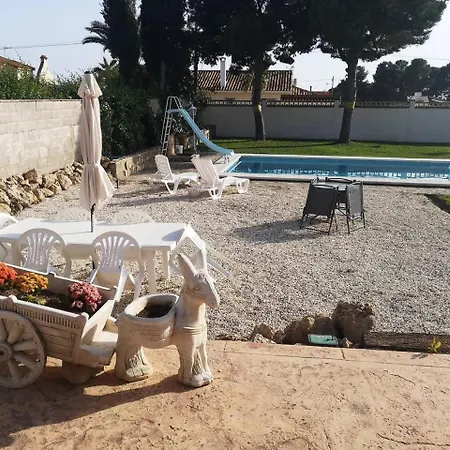 Yucas Rural House بيت للعطل بوسوت
