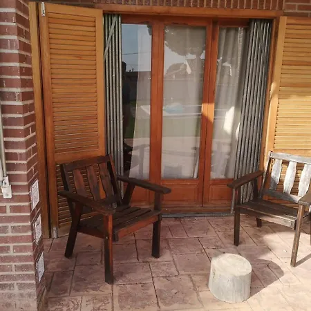 Yucas Rural House