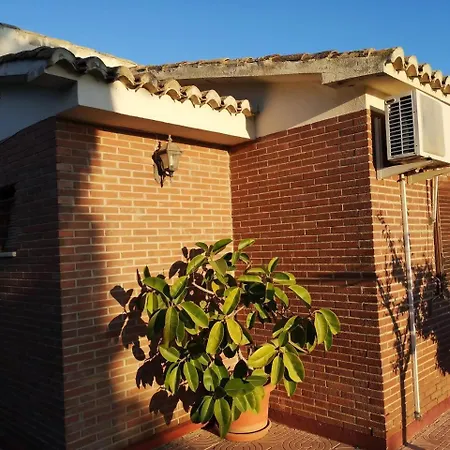 Yucas Rural House بيت للعطل